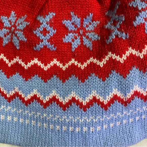 red and blue winter beanie NWOT - Picture 4 of 4
